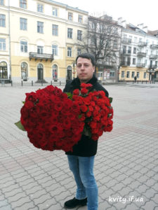букети зі 101 рози фото