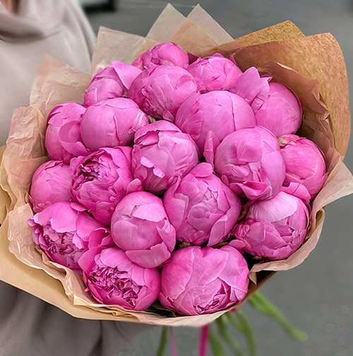 Фото товара 21 рожева півонія в крафт у Івано-Франківську