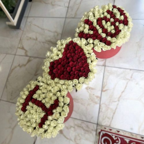Фото товара 303 троянди «I love you» в коробці у Івано-Франківську